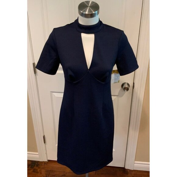 Trina Turk Navy Blue Short Sleeve Deep V-Neck Dress, Size 2 (US) NWT! - Picture 1 of 6